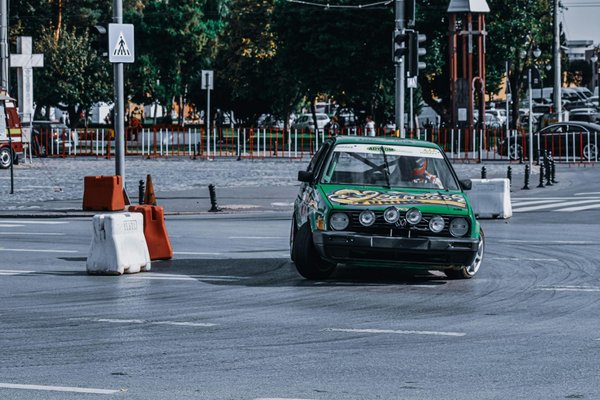 L'éclairage de sécurité pour les véhicules électriques